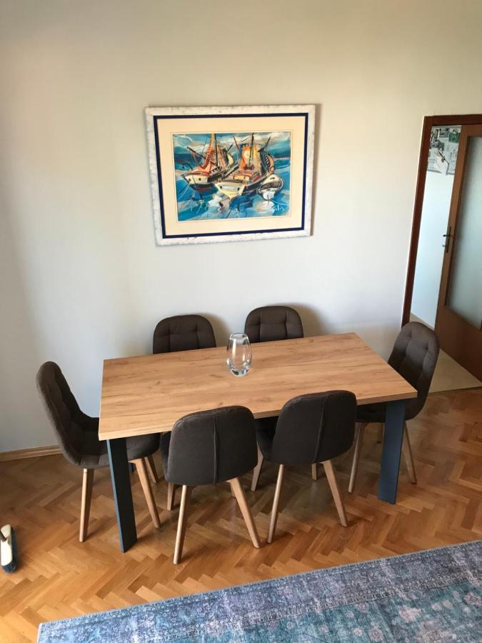 Apartment And Charming New In Vantacici